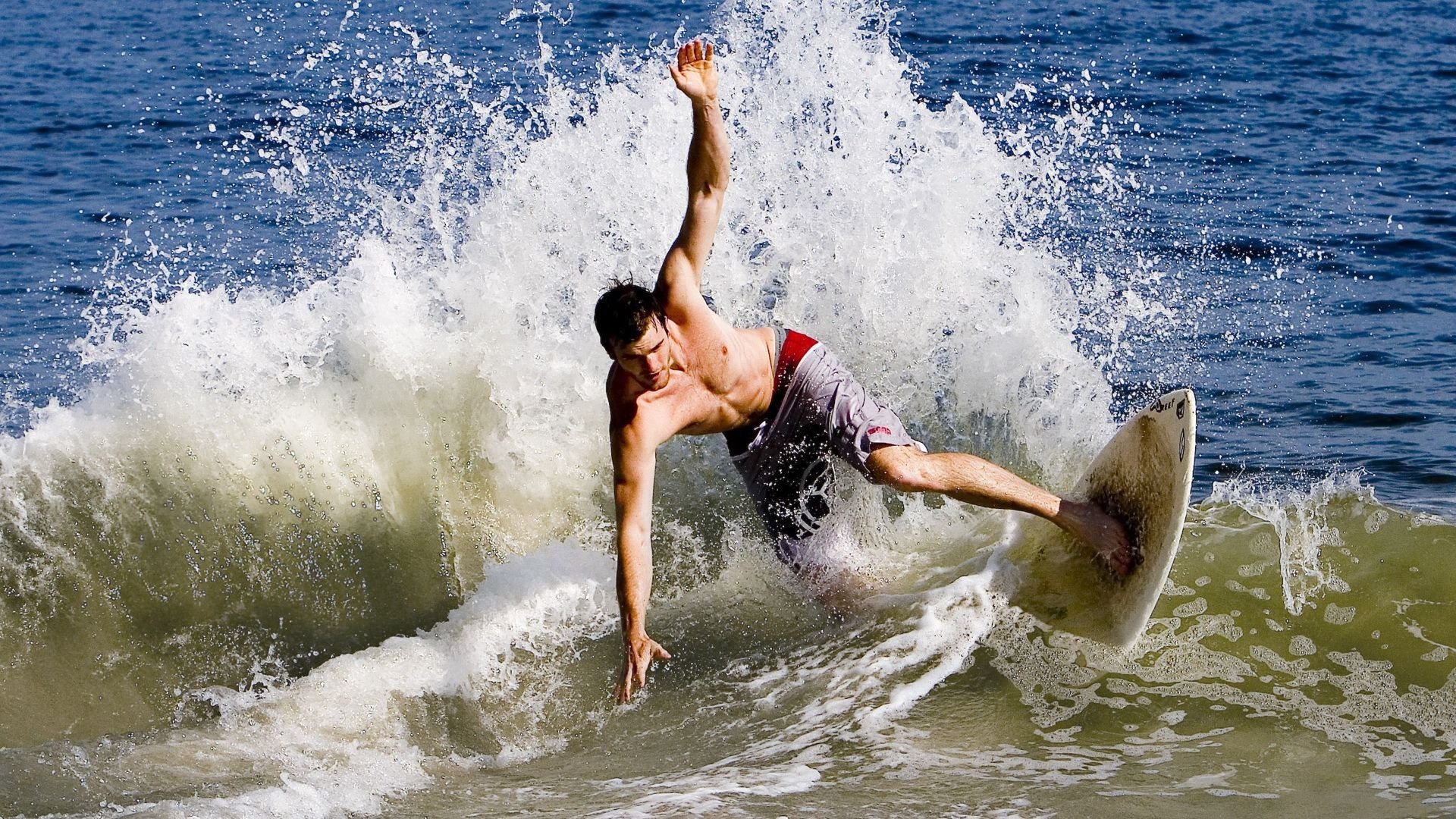 德甲精彩集锦，关键扑救挽救球队命运，德甲对抗