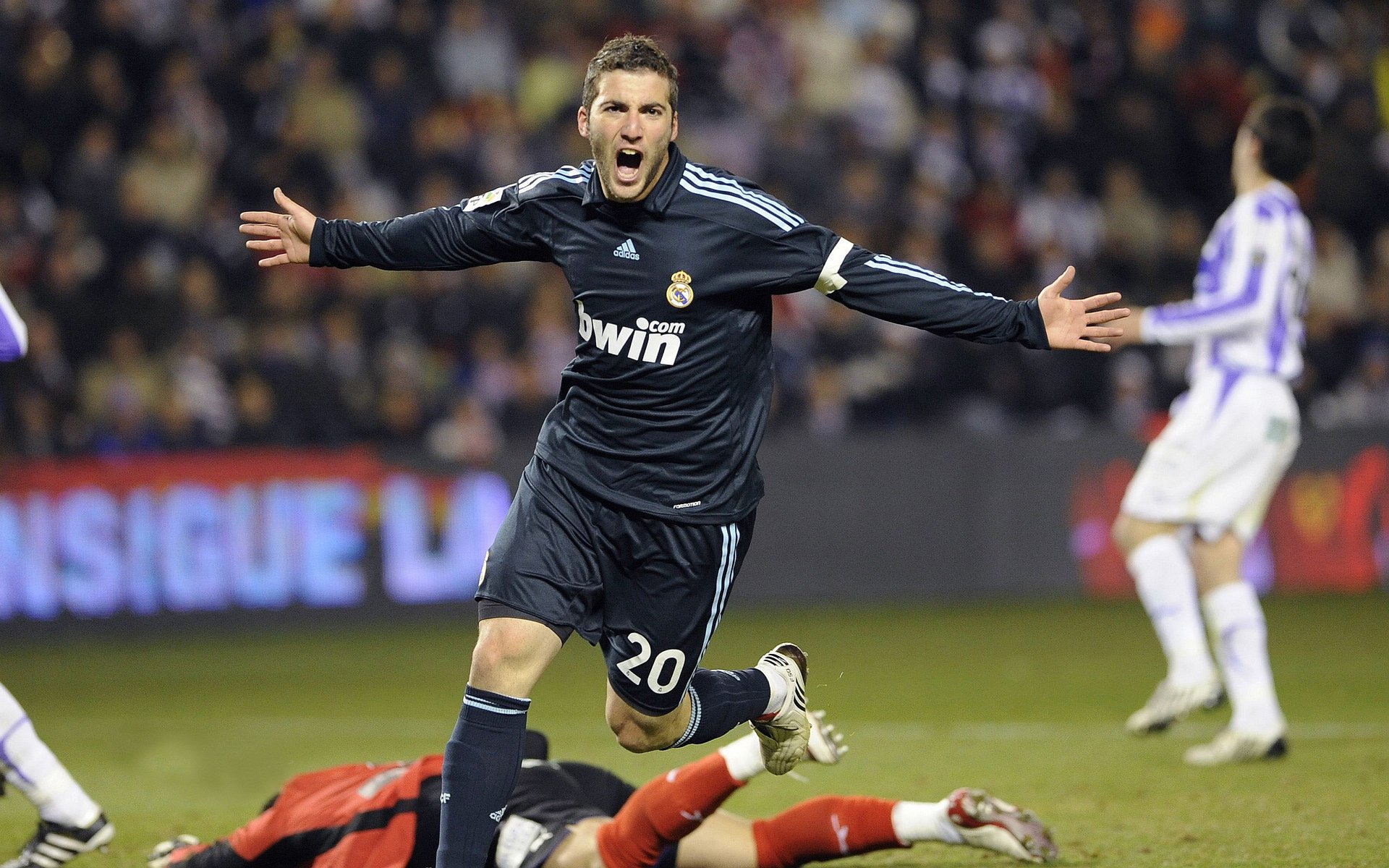 欧冠“金边战役”：最值得铭记的决战场景，金边经济